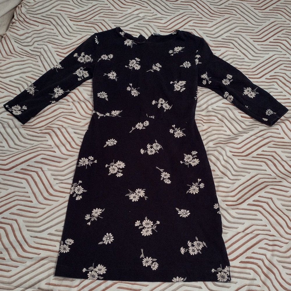 Old Navy XS black floral pencil dress